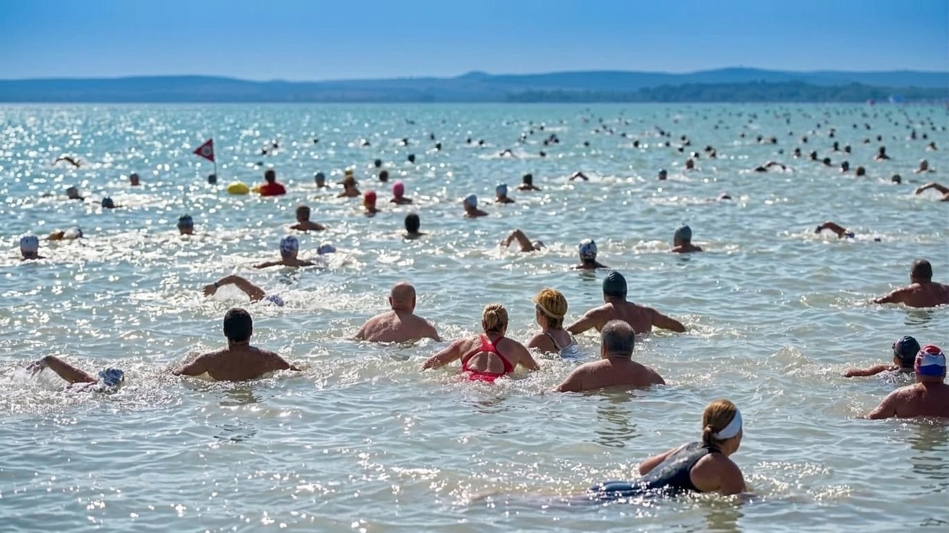Hetekkel a rajt előtt megtelt a Balaton-átúszás főtávja