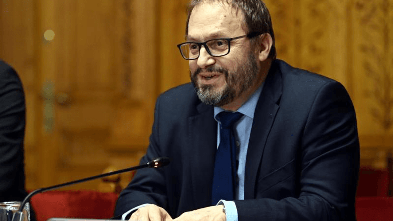 Kármán András beszél a költségvetési hiányról és uniós forrásokról.