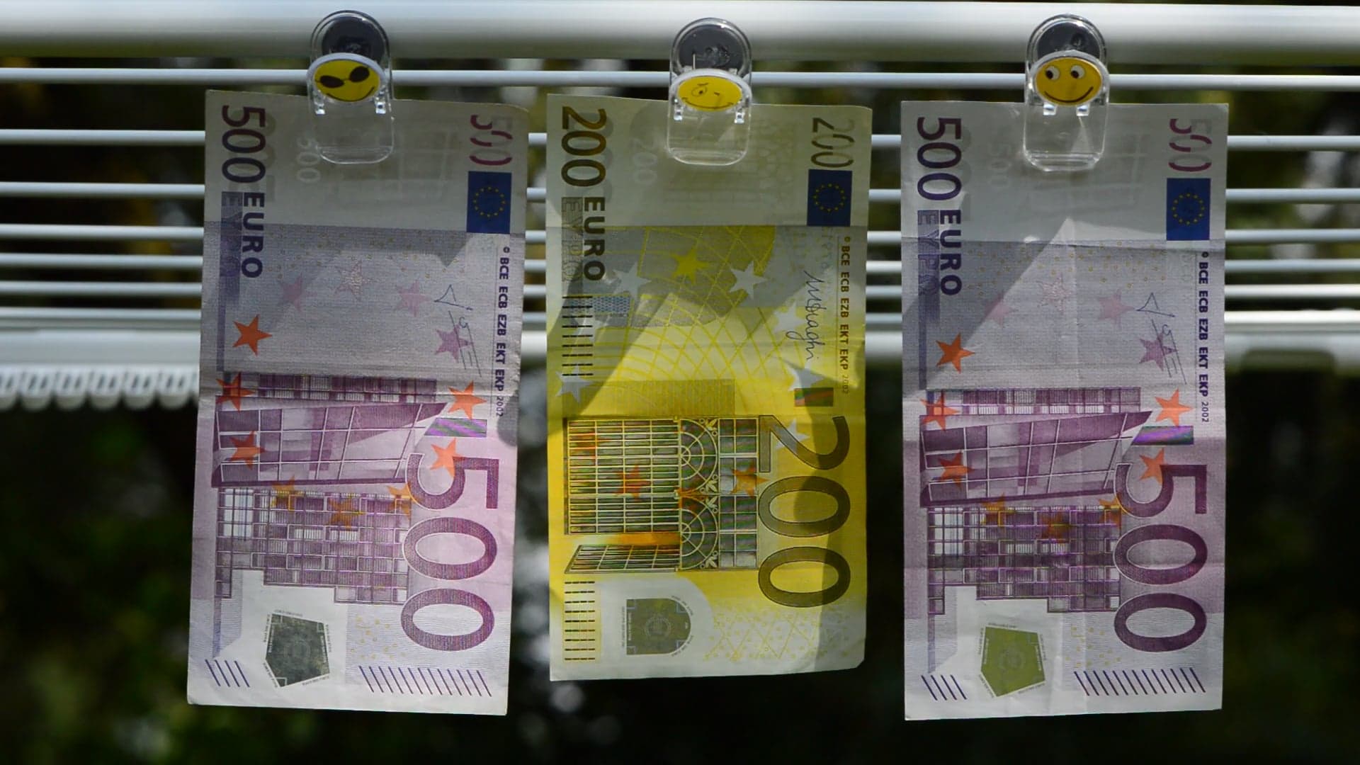 Eltűnőben a magyar külkereskedelmi többlet: az erős forint és egy gazdasági anomália áll a háttérben