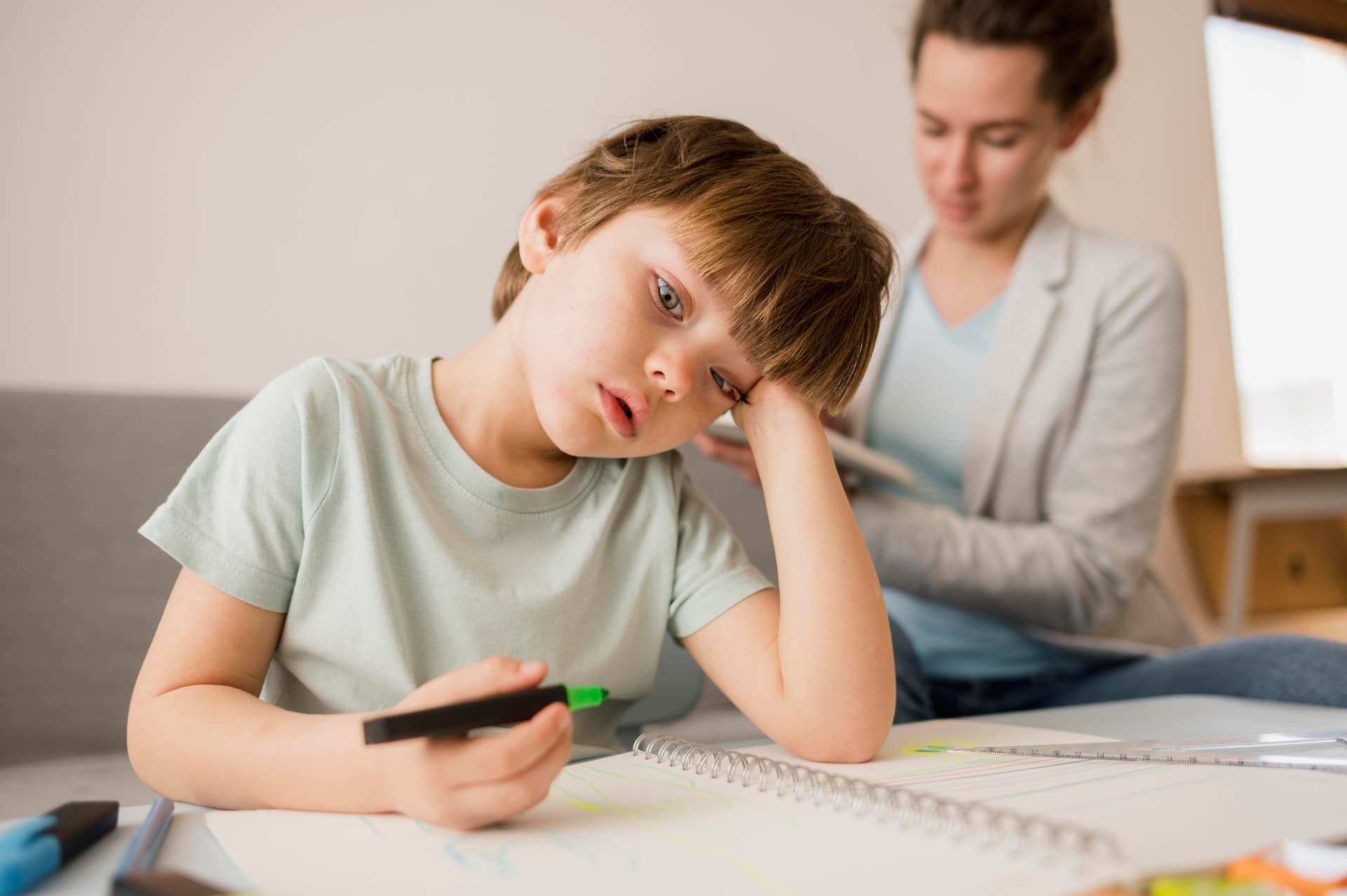 Amikor egy gyerek elhiszi, hogy kevés – az ADHD láthatatlan sebéről