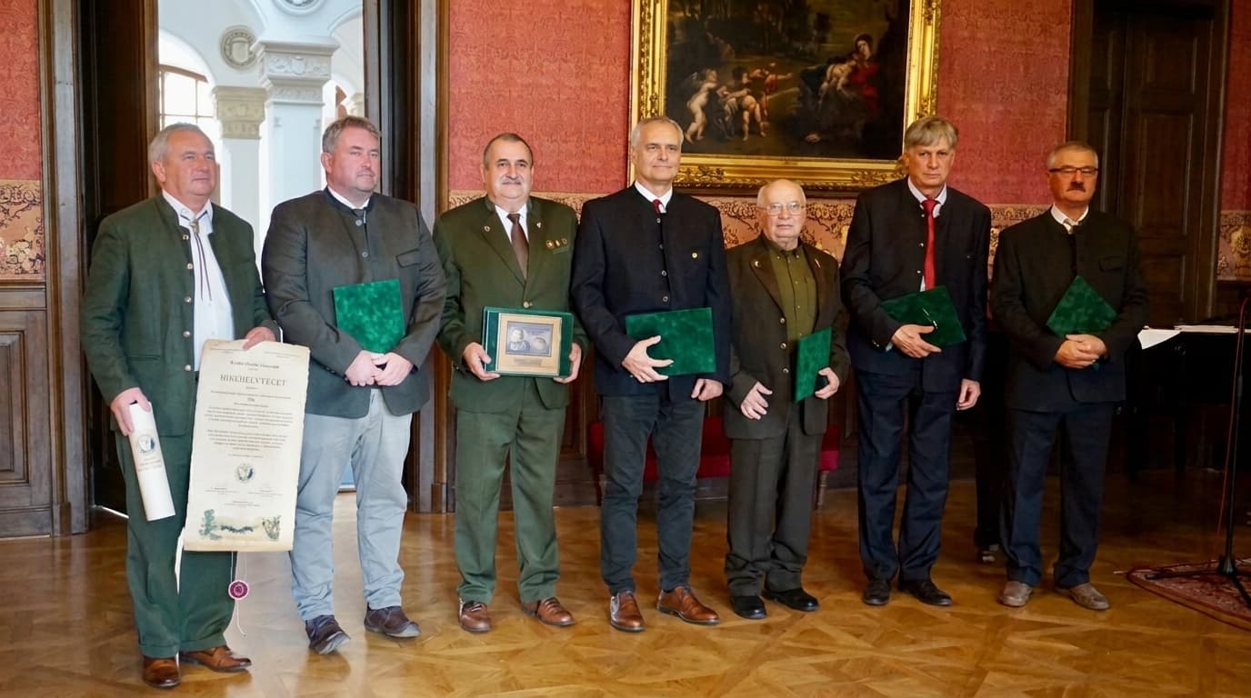 Négy évtized a vadgazdálkodásban: elismerték a VADEX szakembereit