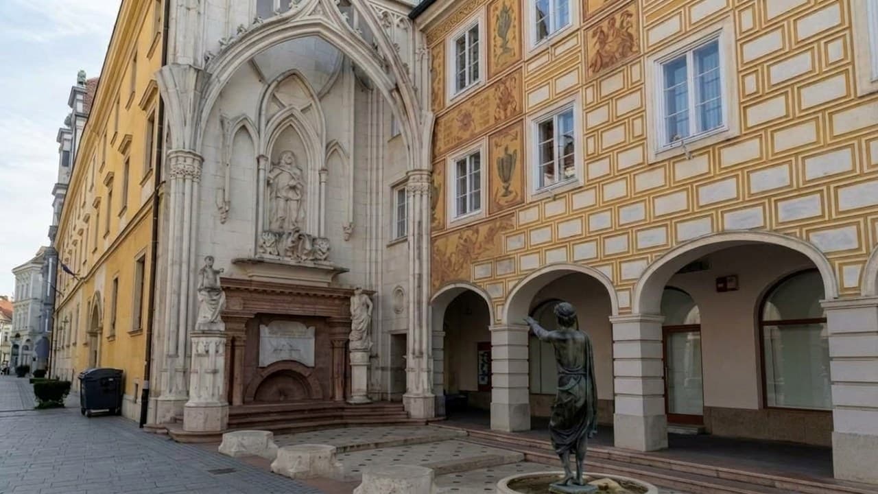 Kórusének és színházi szó a Fő utcán: ingyenes őszi koncert a Mátyás király-emlékműnél