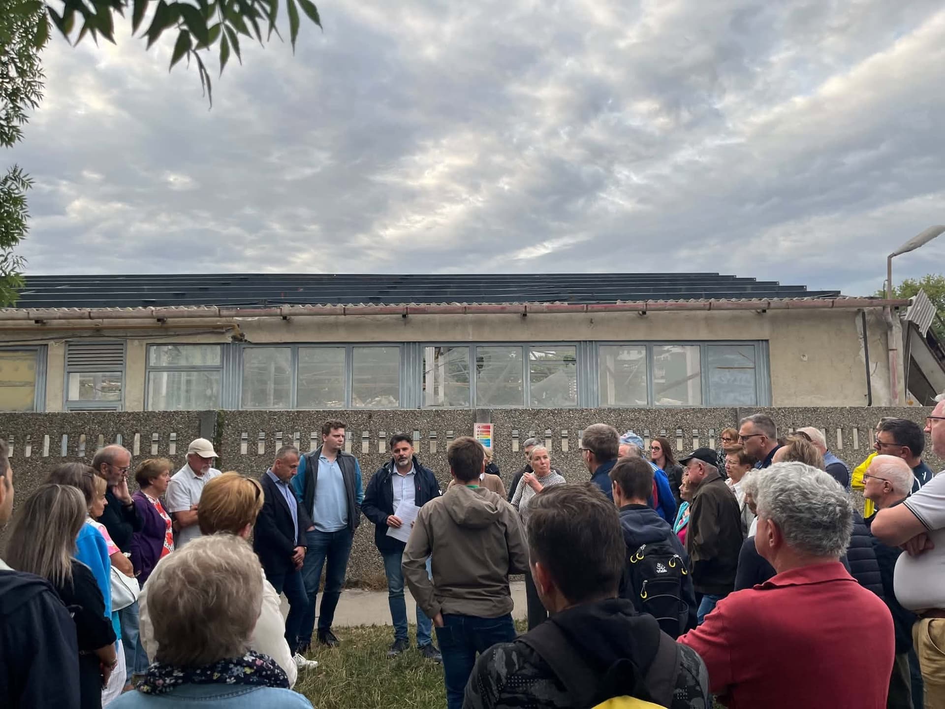 350 lakás épülhet a Zrínyi és az Erzsébet utca sarkán, de a fontos kérdésekben érdemi válaszokat nem kaptak a lakók