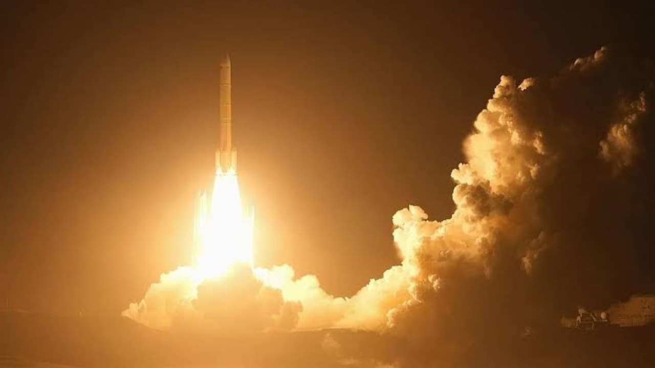 Tíz gramm por egy másik világból: Japán a Mars holdjára indul
