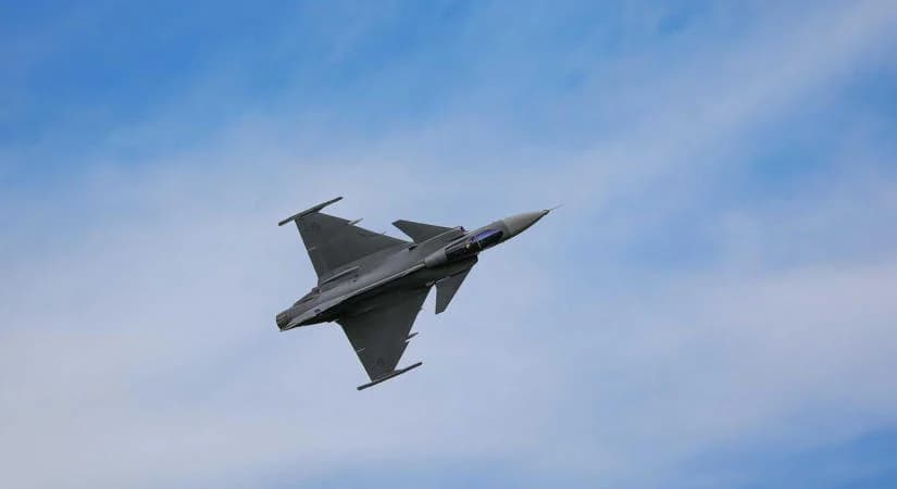 Ellopott kisrepülő tartott Paks felé – Gripenek riasztották a légierőt