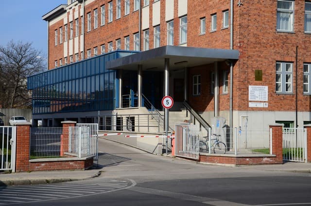 Rövidített NAV-ügyfélfogadás jön több kirendeltségen a hőség miatt