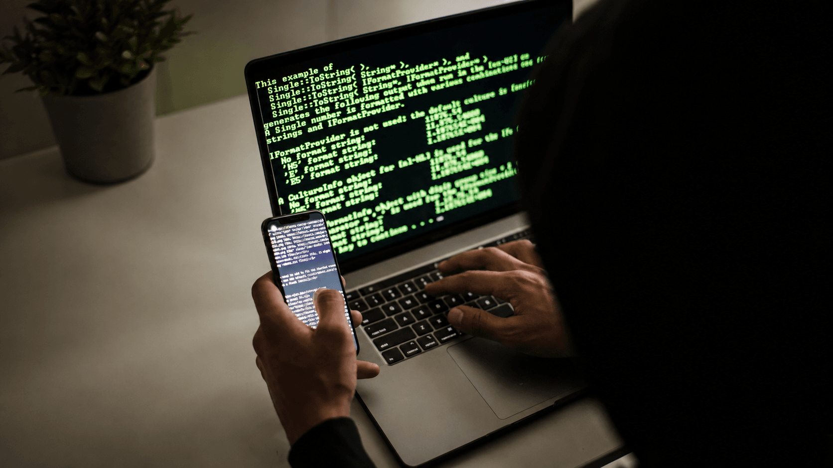 A hacker már hibátlanul ír magyarul – az AI ipari méretűvé tette az online csalásokat