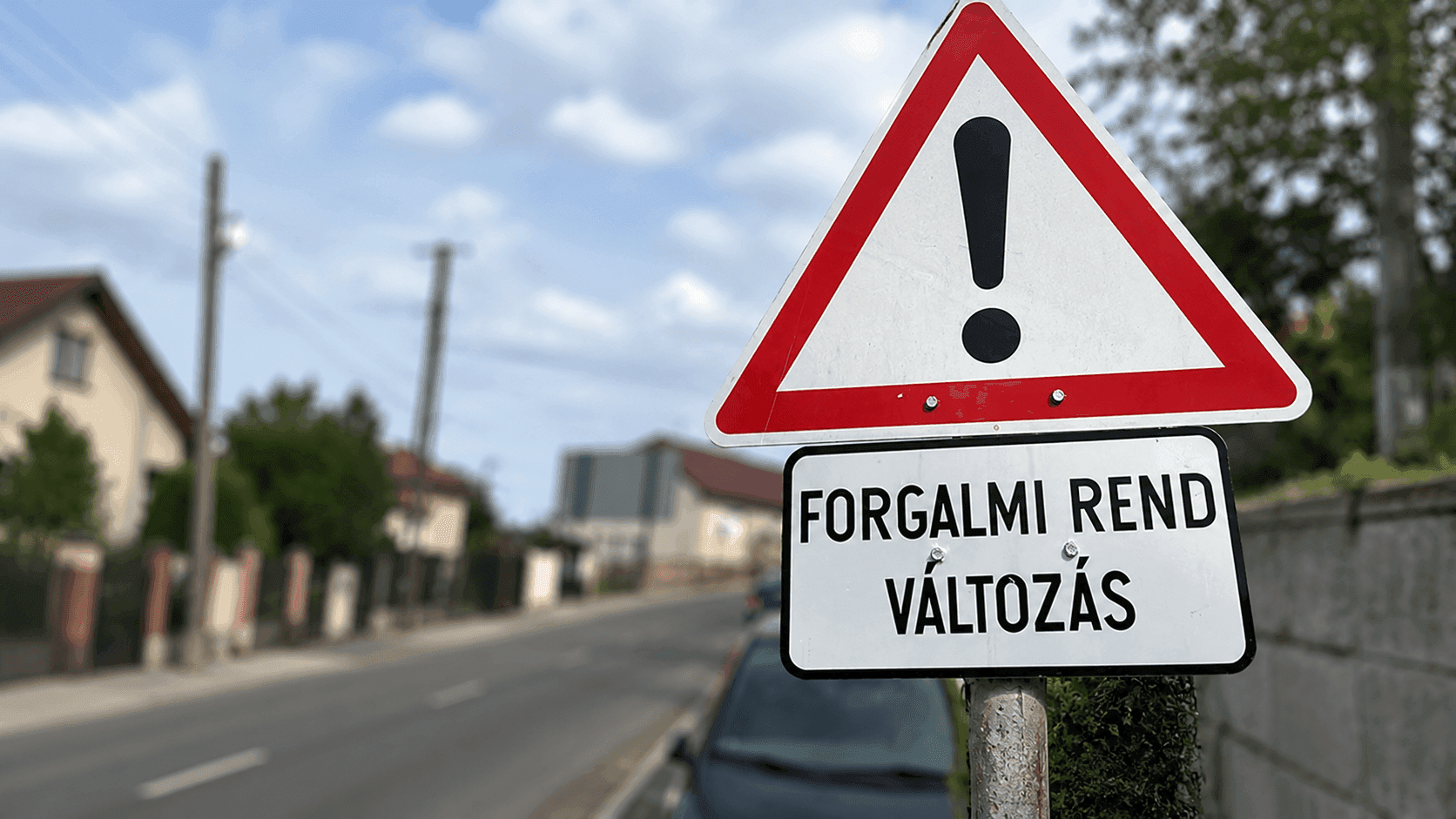 Két hónapra lezárják a Balatoni úti szervízutat