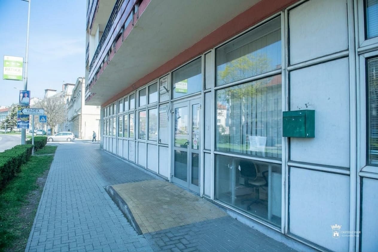 Felújítják a Széchenyi utca 10. szám alatti orvosi rendelőt