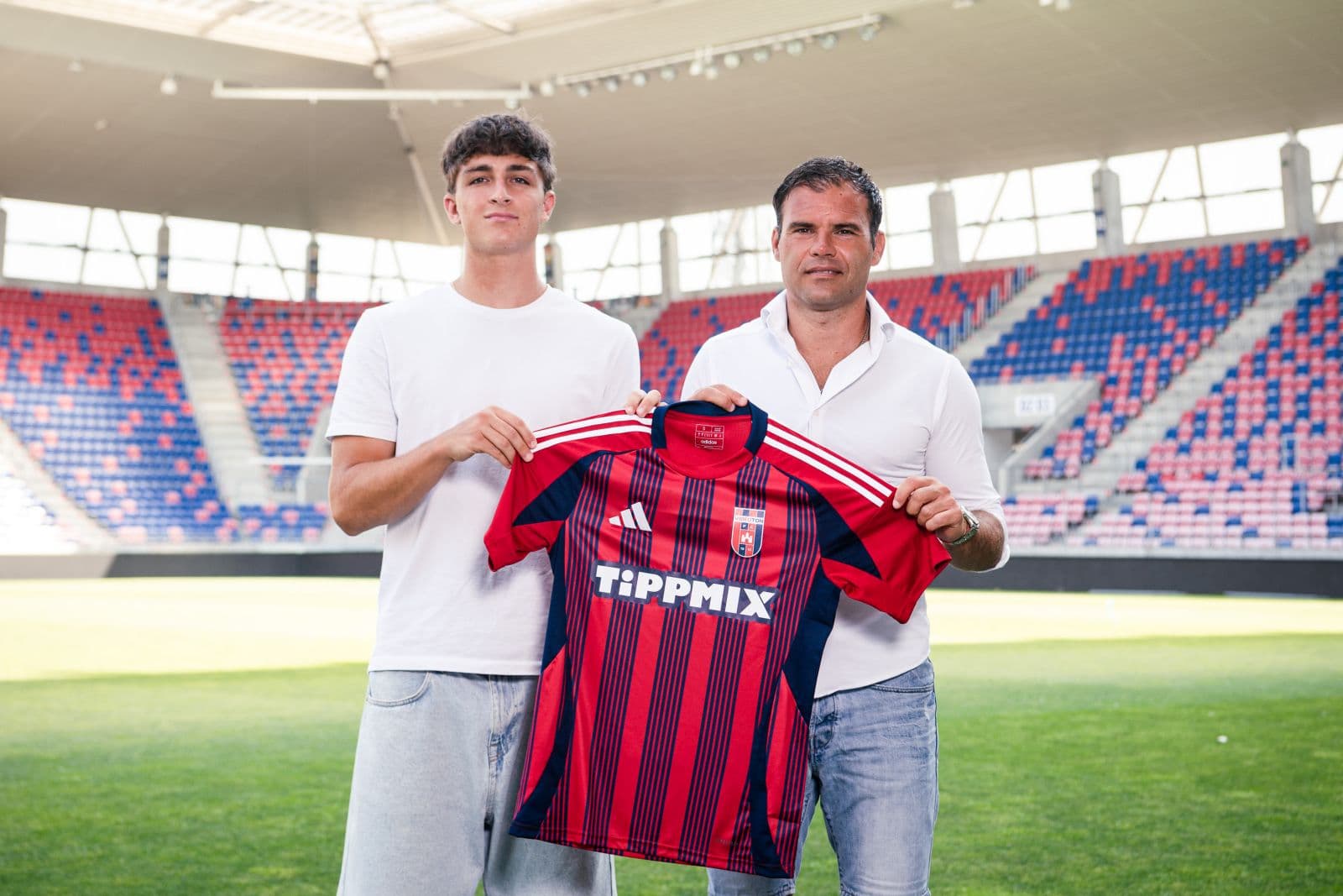Videoton: újabb 1 évig Fehérváron bizonyíthat a tehetséges paksi védő