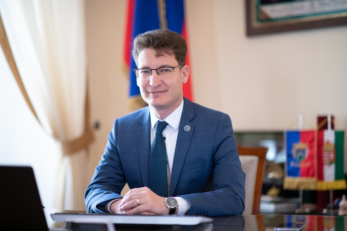 Milliárdok sorsa, elvont jogkörök és a Vidi eladása: Székesfehérvár újrakalibrálja a jövőjét